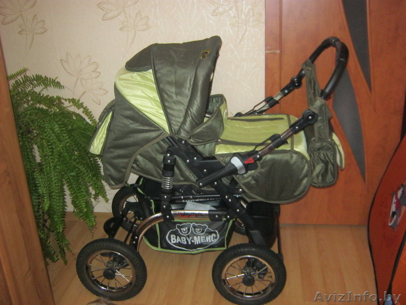 продам  коляску джип-трансформер зеленого цвета - Изображение #1, Объявление #858083